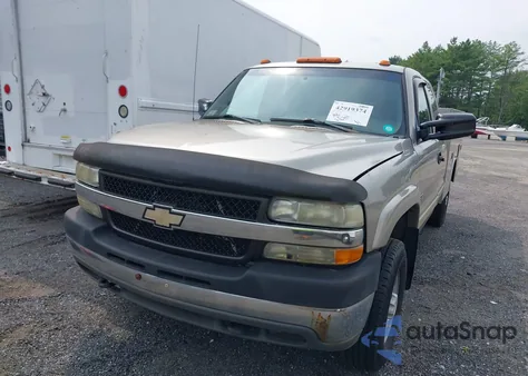 2002 Chevrolet Silverado 2500Hd Ls z USA, uszkodzony, nr VIN 1GCHC29142E259923